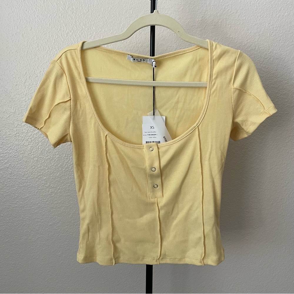 NA-KD Yellow T-Shirt